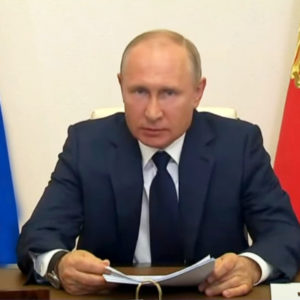 Putin ‘tả tơi’ vì viêm phổi Vũ Hán