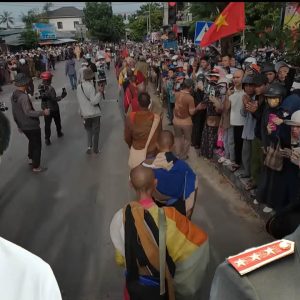Chính quyền không cho phép cuộc bộ hành của sư Minh Tuệ trở thành cuộc diễu hành vĩ đại cho tự do tôn giáo